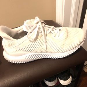 Adidas Alphabounce white